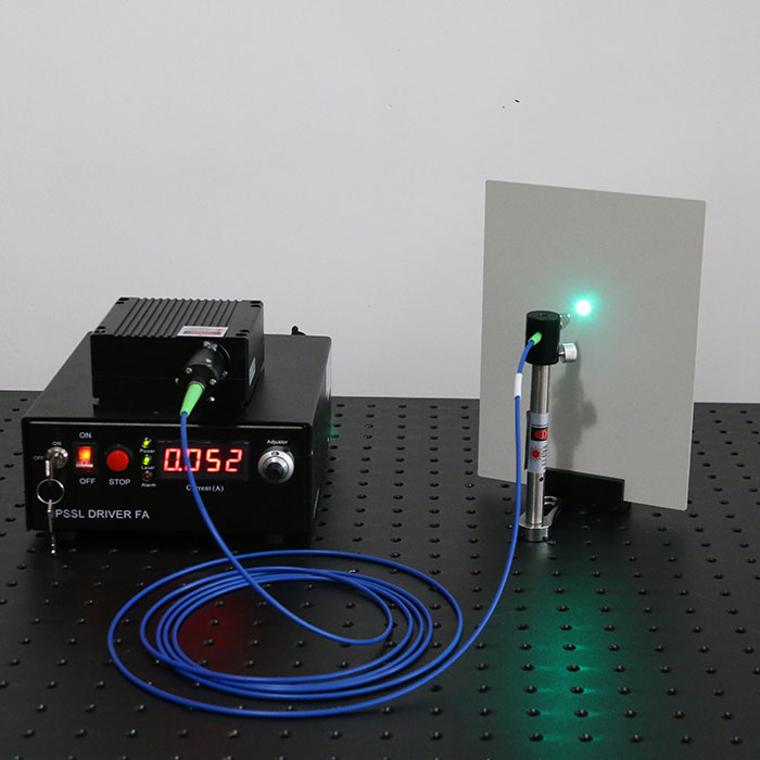 505nm 300mW Láser de fibra acopladaVerde Laser Potencia de salida ajustable